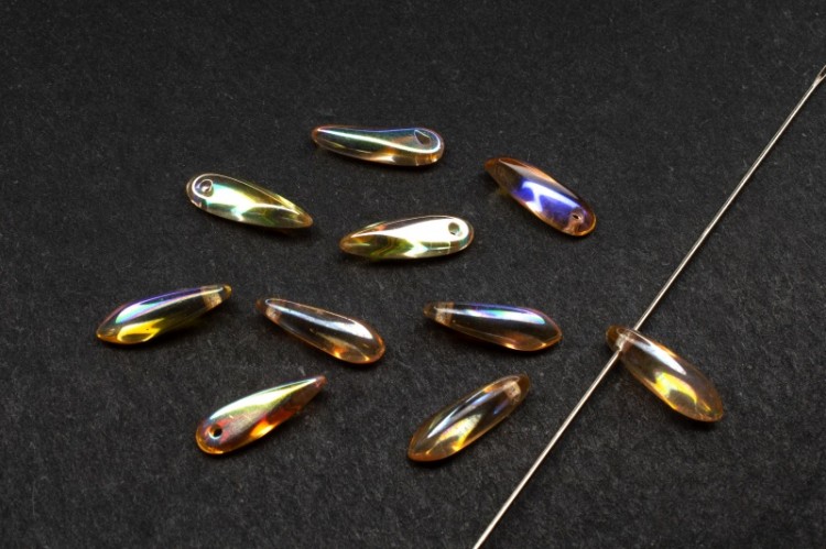 Бусины Dagger beads 11х3мм, отверстие 0,8мм, цвет 00030/98531 Crystal Yellow Rainbow, 736-037, 10шт Бусины Dagger beads 11х3мм, отверстие 0,8мм, цвет 00030/98531 Crystal Yellow Rainbow, 736-037, 10шт